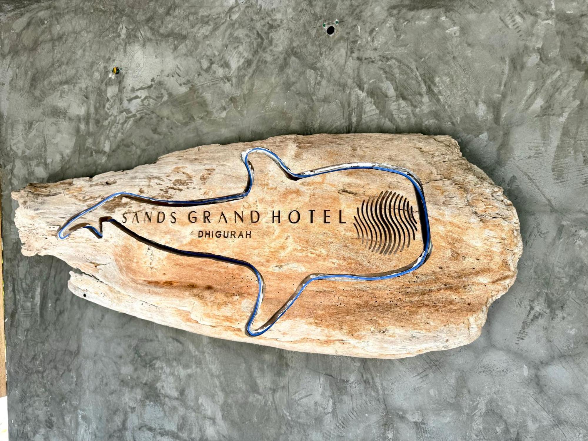 Sands Grand Hotel Dhigurah  Dış mekan fotoğraf